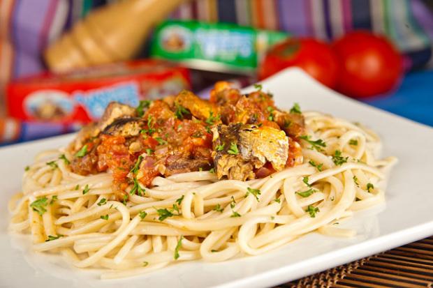 Spaghetti con sardinas - Van Camp´s , receta por Cocina33